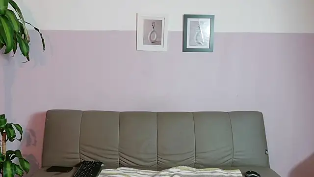 Zara_Fire webcam