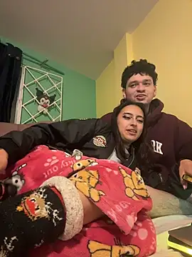 hotlatinocouple__ webcam
