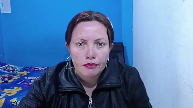 carolinhe26 webcam