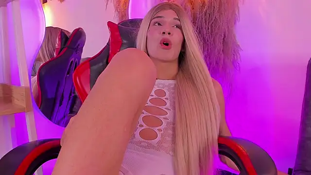 hailey_sky_ webcam