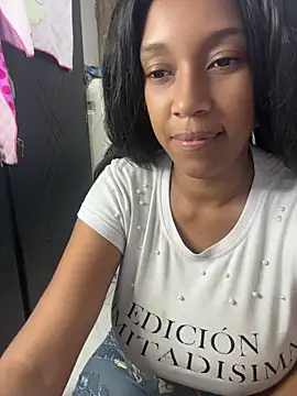 CandyDollXXX webcam