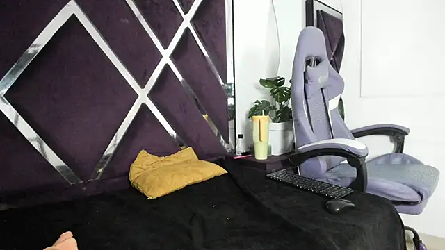 may_maireasm webcam