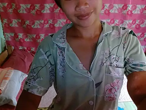 Itsme_Foxy_Shantale webcam