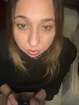 Eze13crybaby webcam