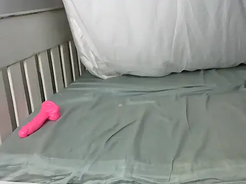 naughtykitty22 webcam
