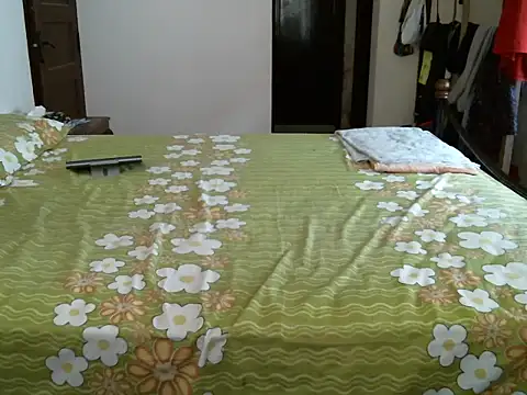 sixfeetslim webcam