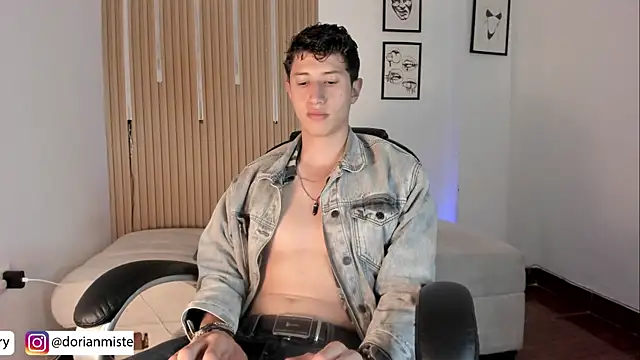 Dorianmistery2322_ webcam
