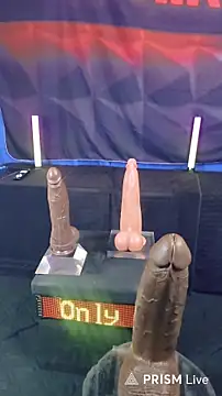 FantasyMan-BiWM webcam