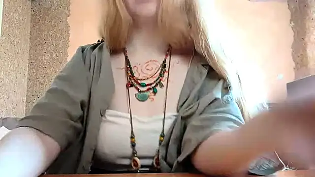 KateVibe_01 webcam