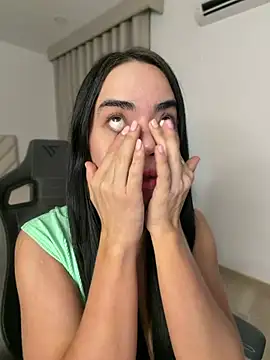 GeorginaJones webcam