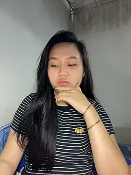 Almira6868 webcam