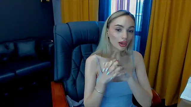 HaleySweet18 webcam
