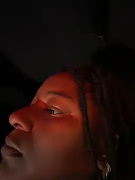 GirthGoddessCoco webcam