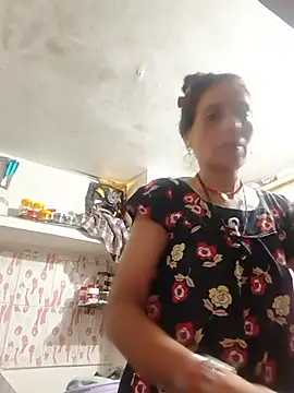 Sexy-Suhani2