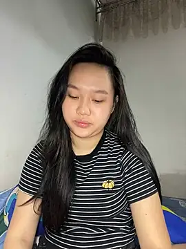 Almira6868 webcam