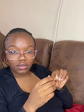 YummyMelanin117 webcam