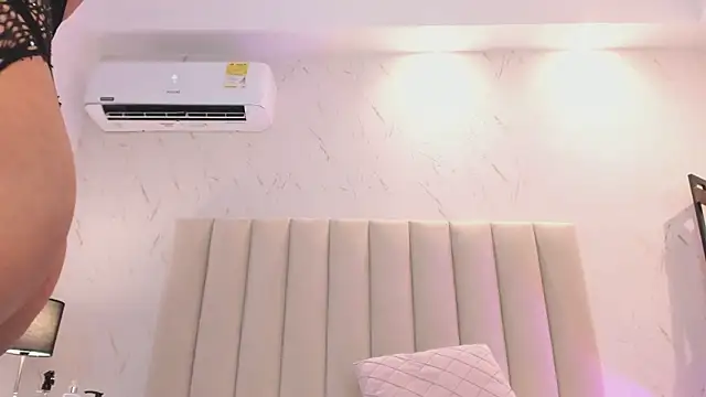ViolettaRousee_ webcam