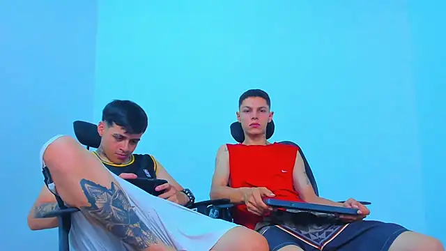 Thomas-Wil Live Web Cam Show