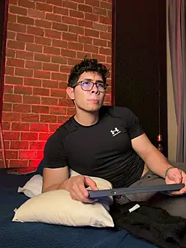 GrayAndrews Live Web Cam Show