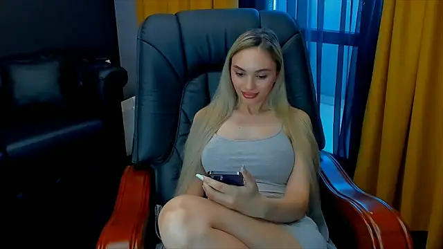 HaleySweet18 webcam