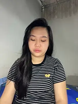 Almira6868 webcam