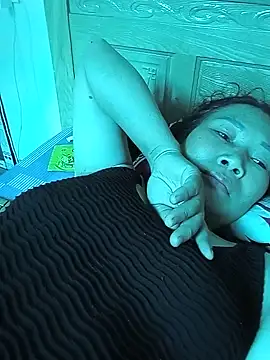 BlueGirlyeah webcam