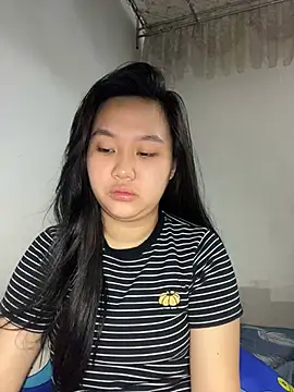 Almira6868 webcam
