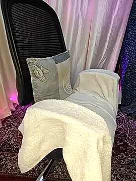 Curvy_Pooja webcam