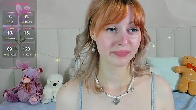 AdeleSilvy webcam