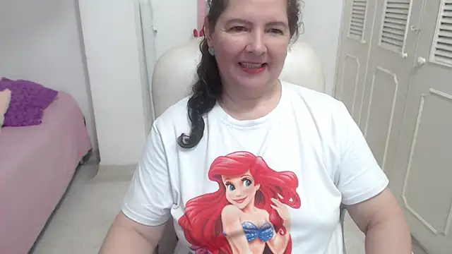 leonela_69 webcam