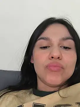 daniela-rosee - Daniela-rosee's free webcam - UK Sex Cams