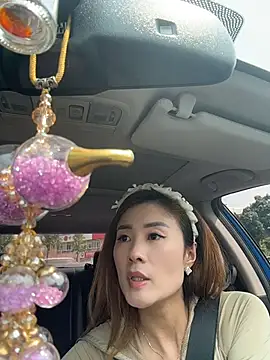 okgirl_23 (F milf) - 户外全身真空一小时