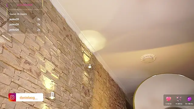 Elise_Diamond webcam