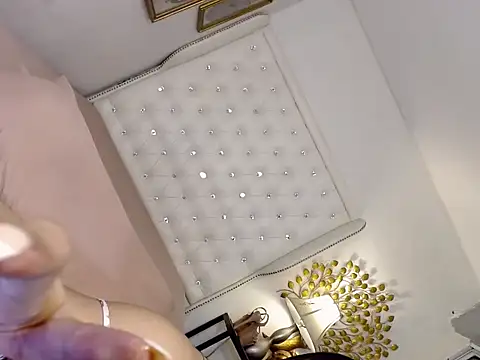 camillejoson webcam