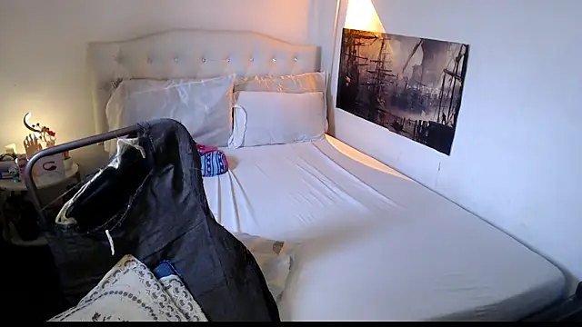 NinaDOM4CUM webcam