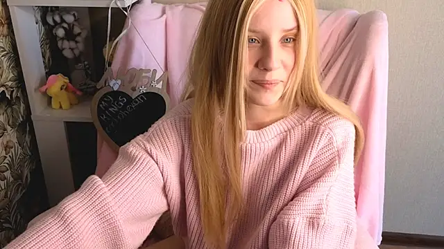 sarakaell webcam