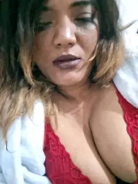 Indianpleasure300 webcam