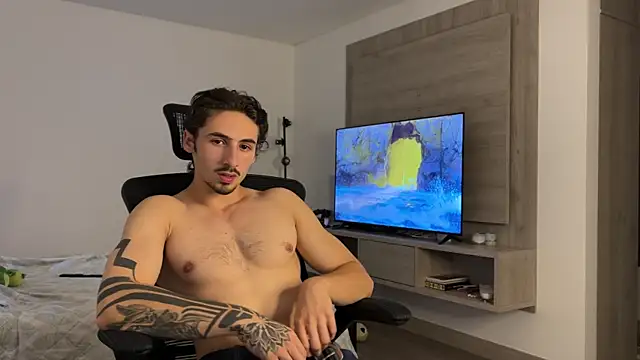 David_Brown18 Live Web Cam Show