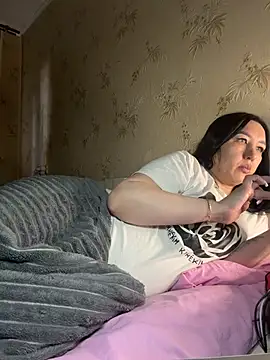 Naughtbaby_2025 webcam