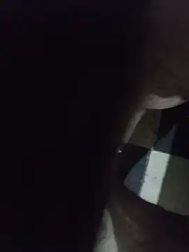 FruitfulBozeb21cm webcam
