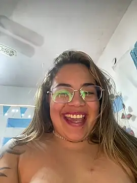 Lindalatina2001 webcam