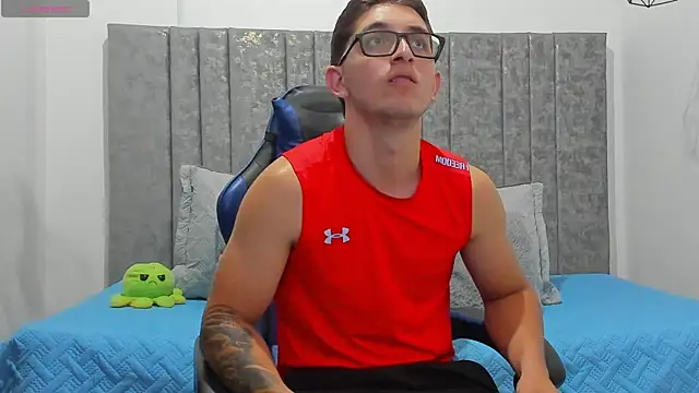 Calvin_Hunter webcam