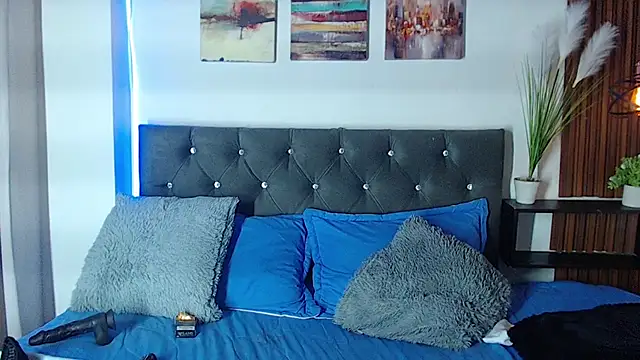 emma_cut3_ webcam