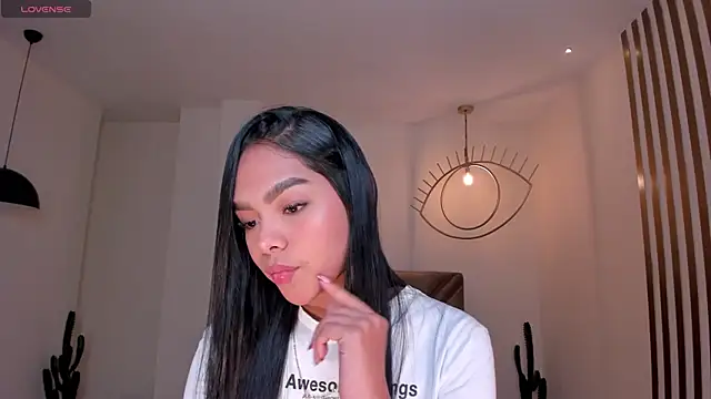 SaphiraJames webcam