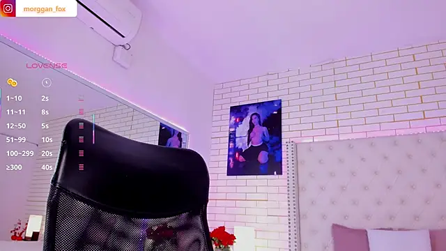Morggan_Fox_ webcam