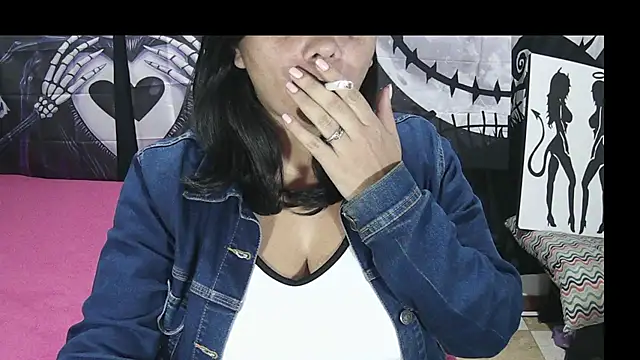 vivian-milf webcam