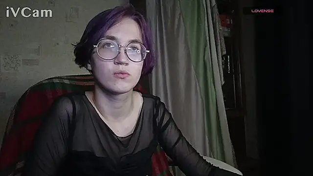 Alessa_Kiss webcam