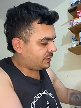 LatinBearX webcam