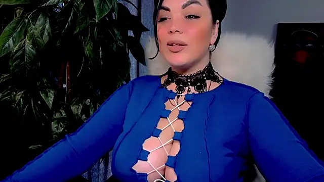 QueenOfUrKink webcam
