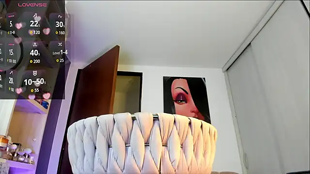 REAL_SCARLETBRIGHT webcam